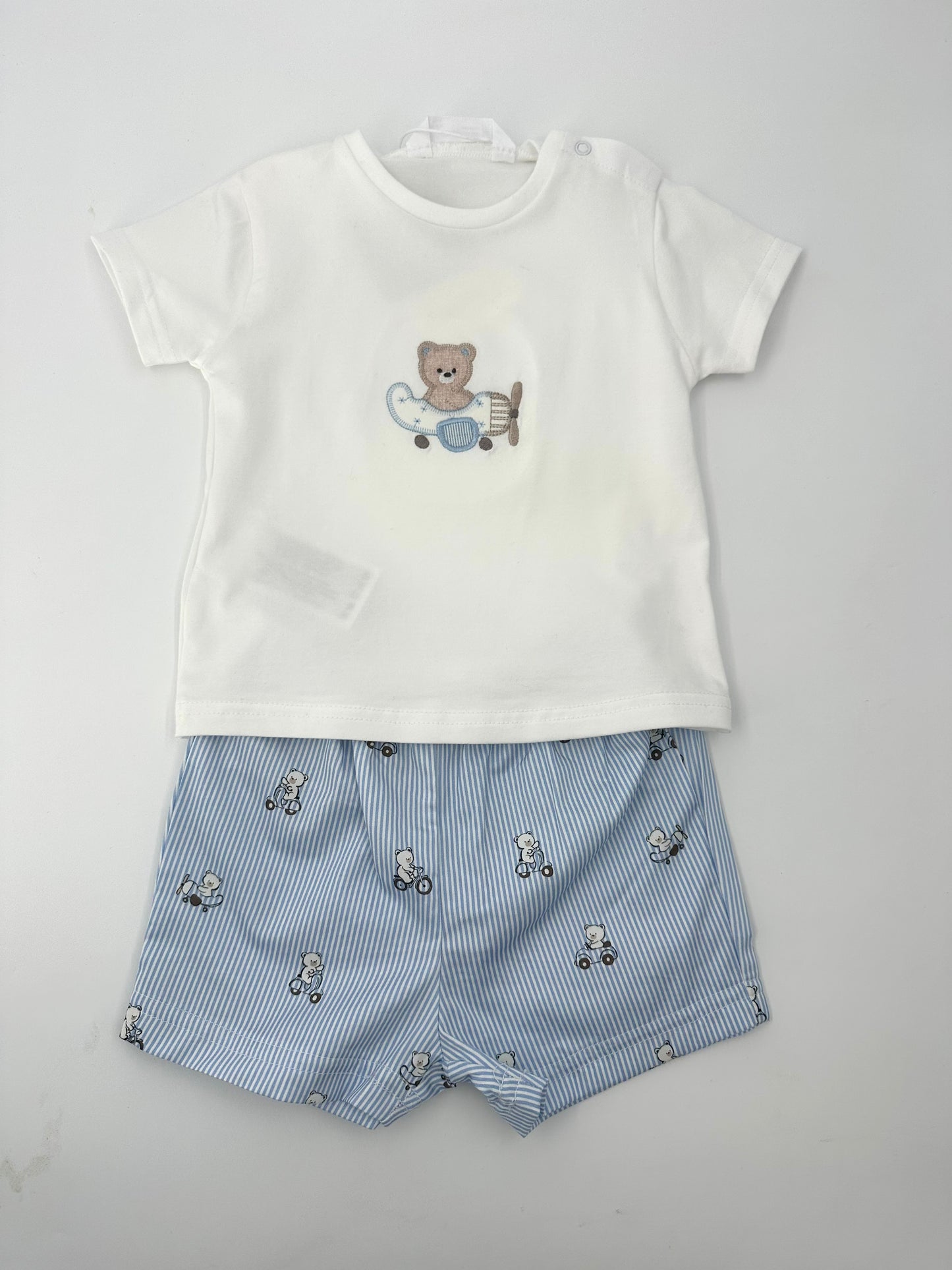 Bear printed shorts and t-shirts