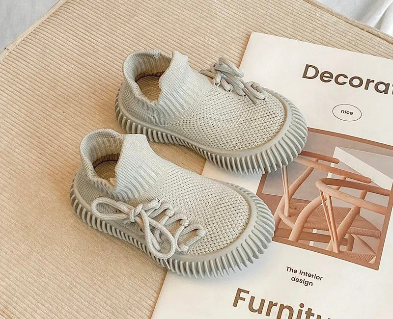 Sneakers gray