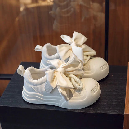 Bow sneakers