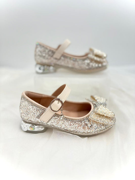 Doe a deer shoes bow