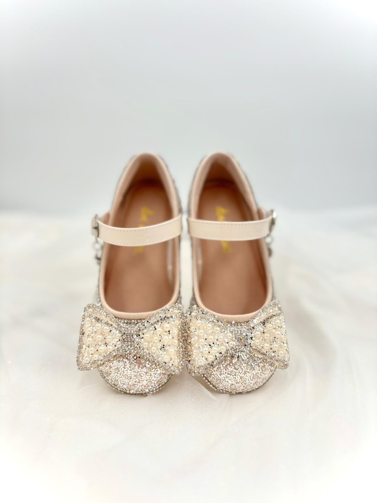 Doe a deer shoes bow